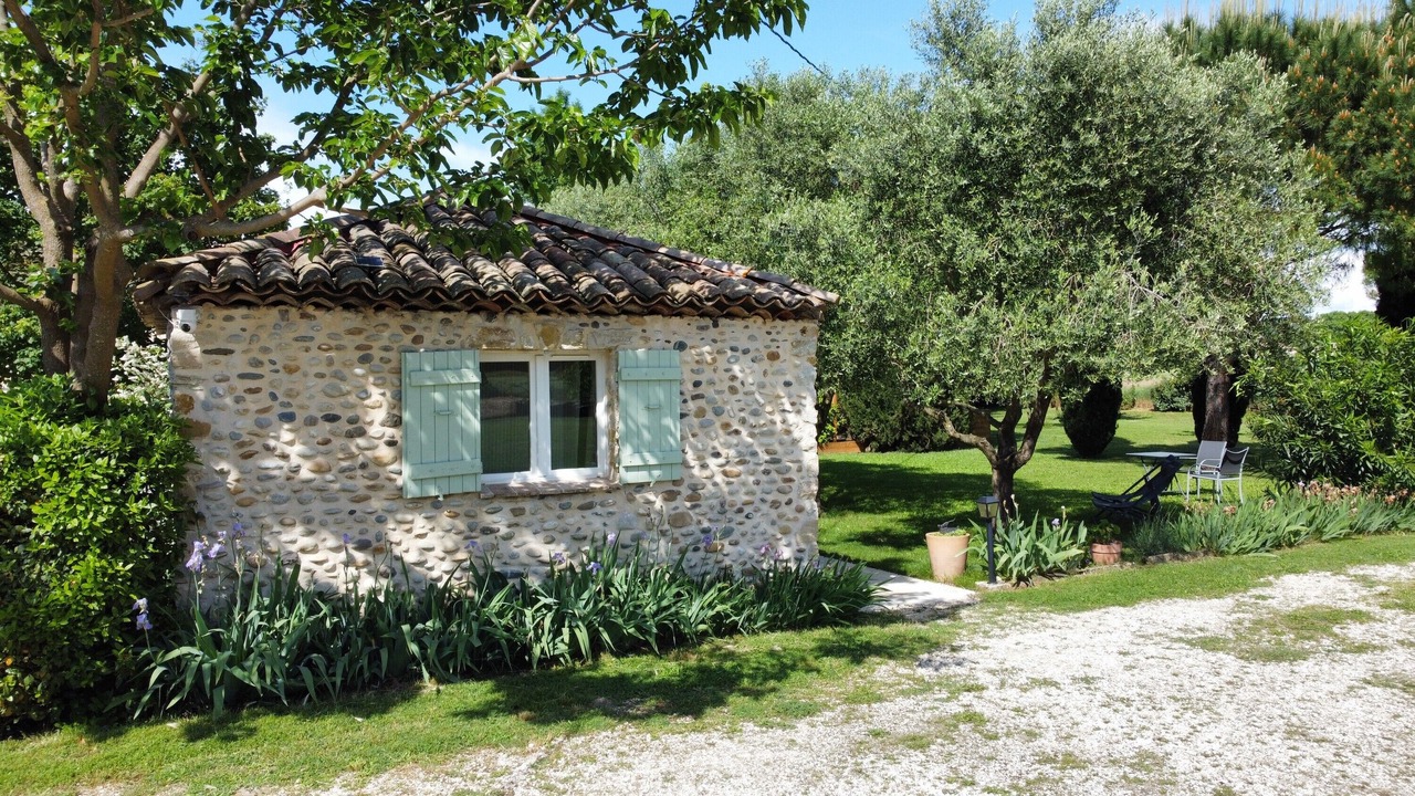 Photo of Outdoor in Chateauneuf-du-Rhone