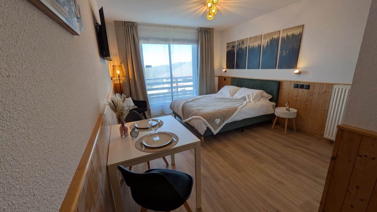 Photo of Bedroom in Mijoux