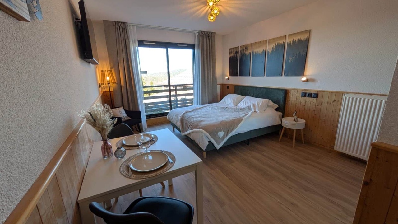Photo of Bedroom in Mijoux