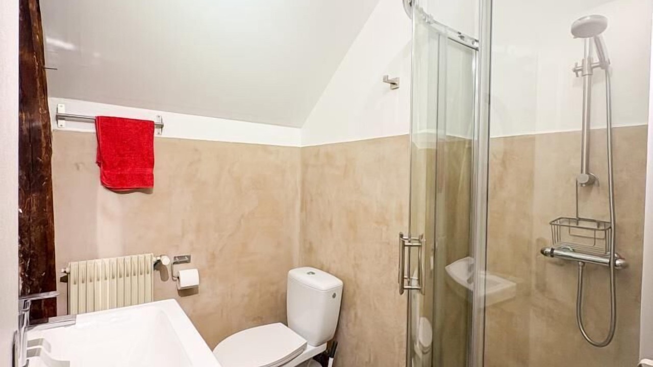 Photo of Bathroom in Saint-Cernin
