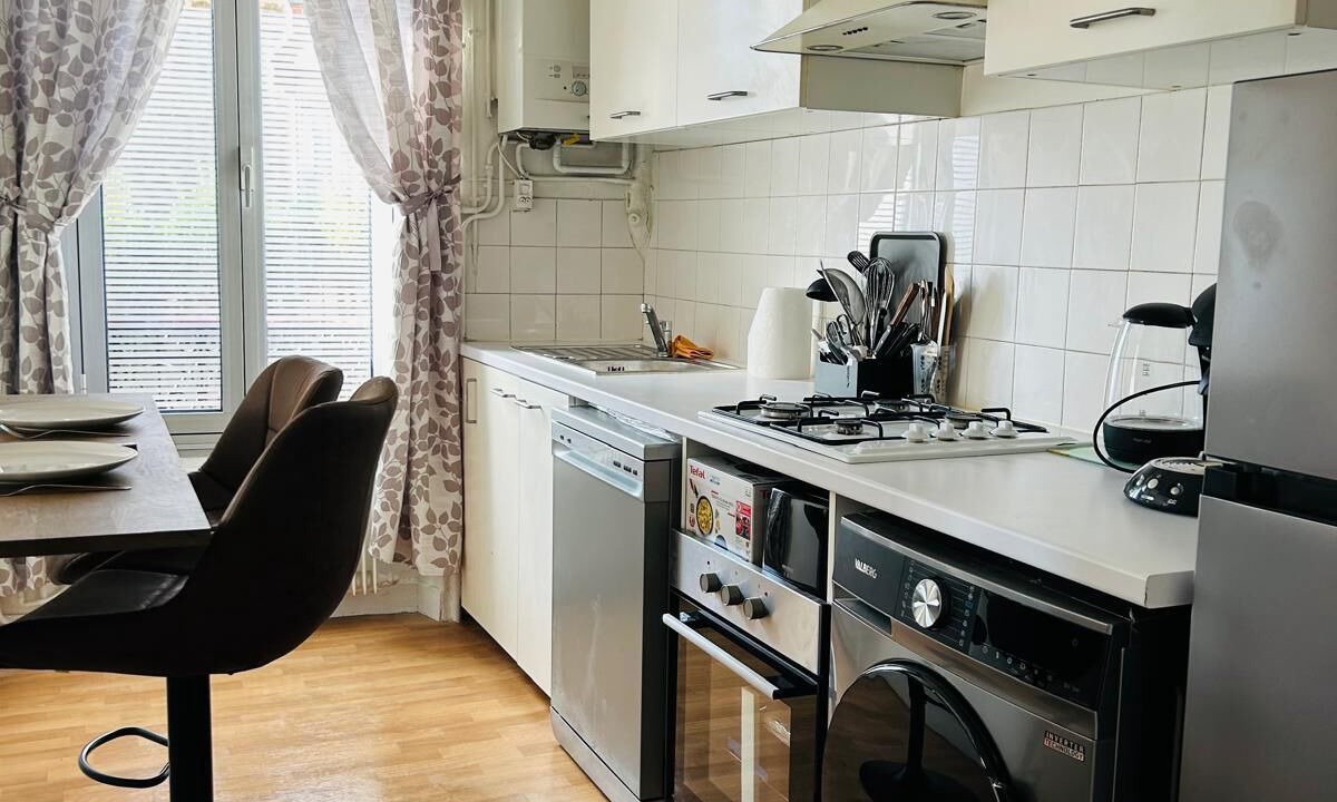Photo of Kitchen in Port-Aviation