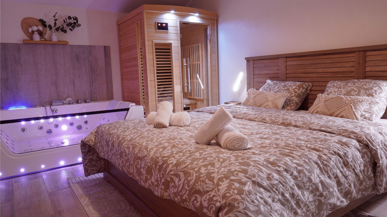 Photo of Bedroom in Dompierre-sur-Besbre