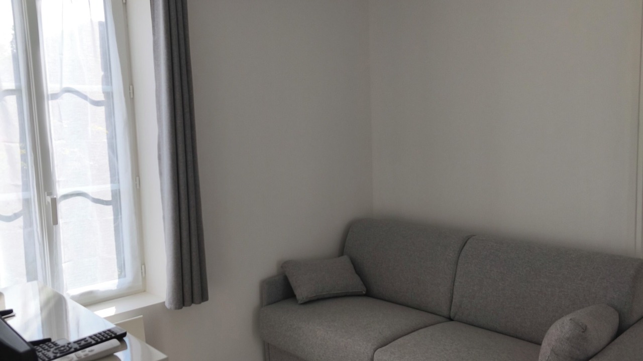 Photo of Livingroom in Lucenay-les-Aix
