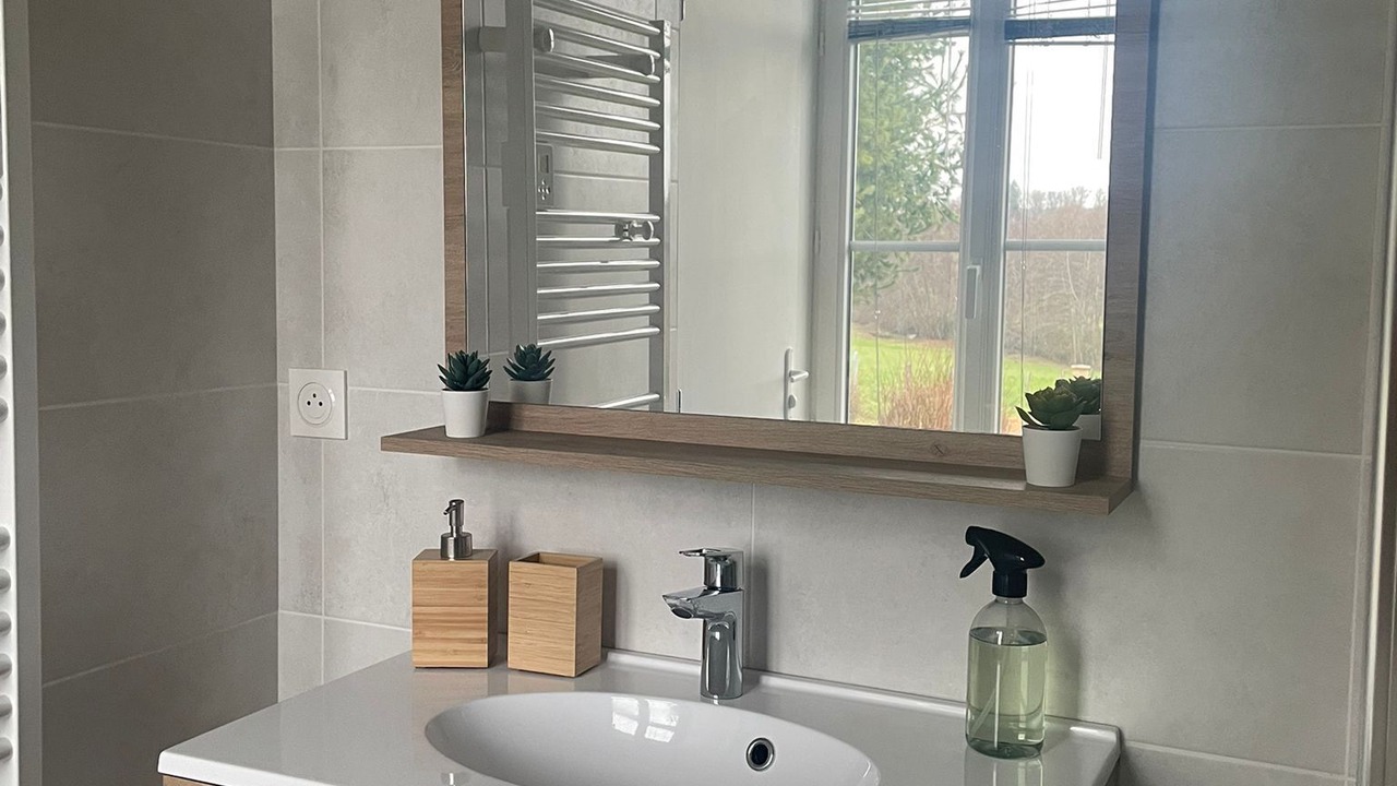 Photo of Bathroom in Lucenay-les-Aix