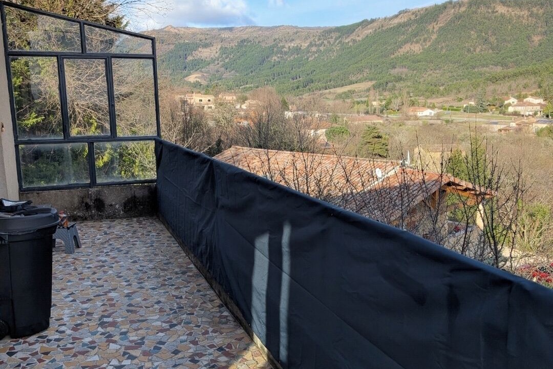 Photo of Outdoor in Vesseaux