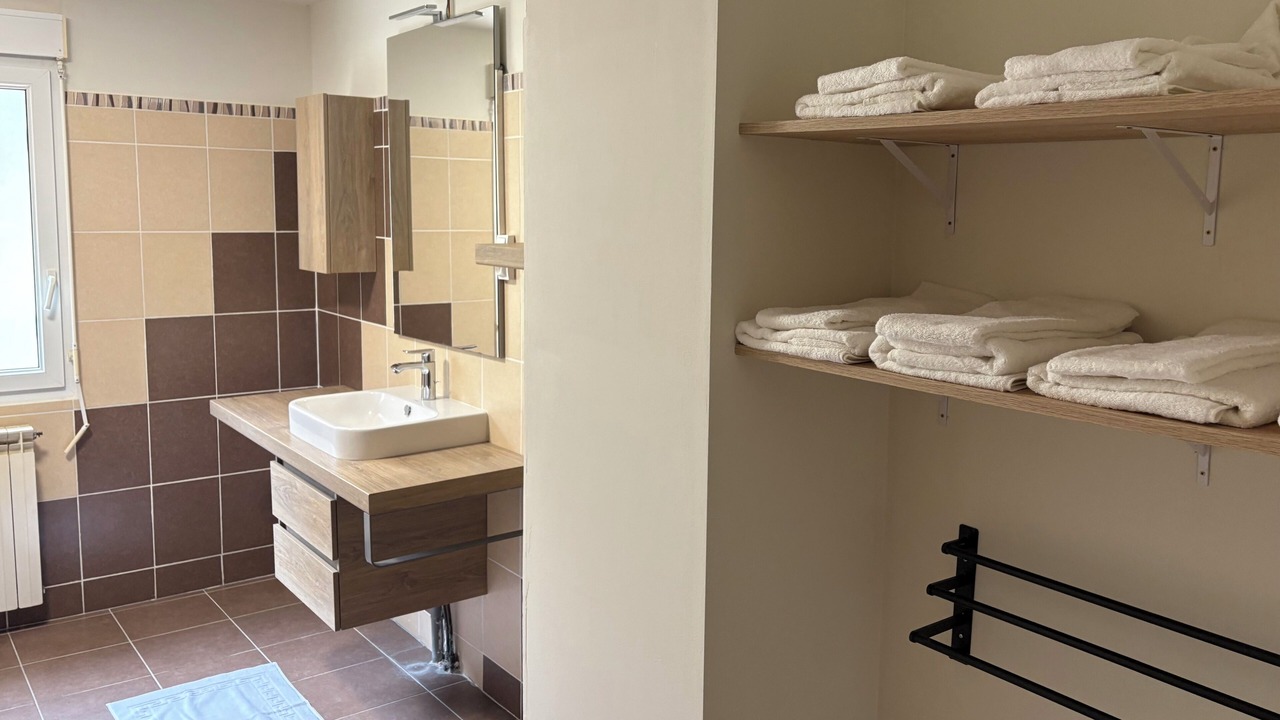 Photo of Bathroom in Saint-Sauveur-de-Peyre