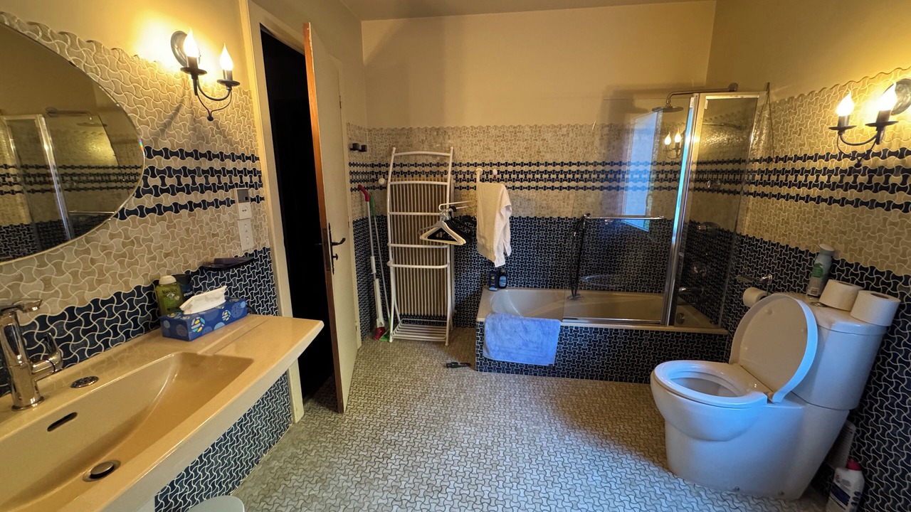Photo of Bathroom in Servance-Miellin