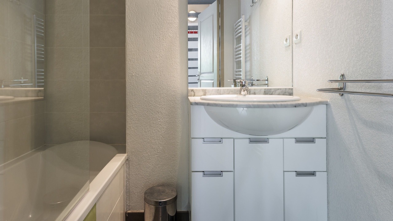 Photo of Bathroom in Aubignan