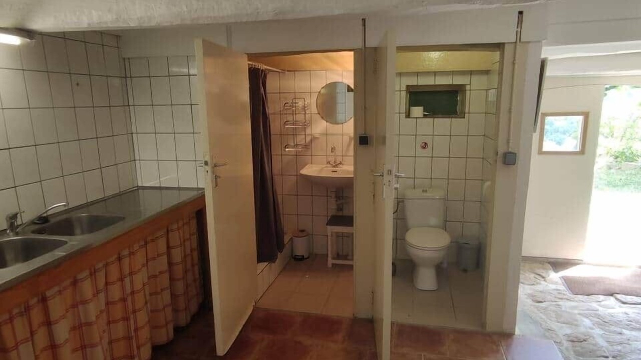 Photo of Bathroom in Chaumard
