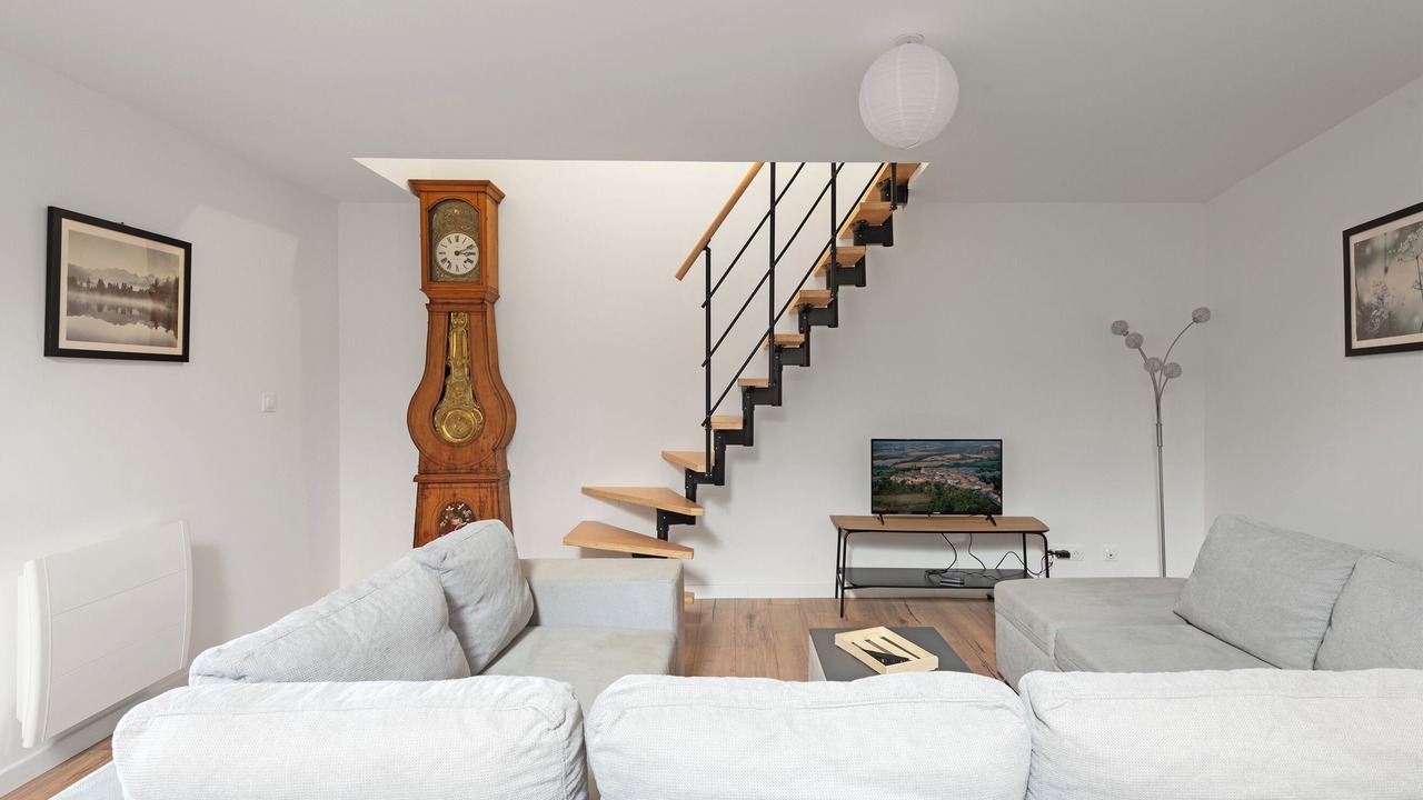 Photo of Livingroom in Castelnau-de-Montmiral