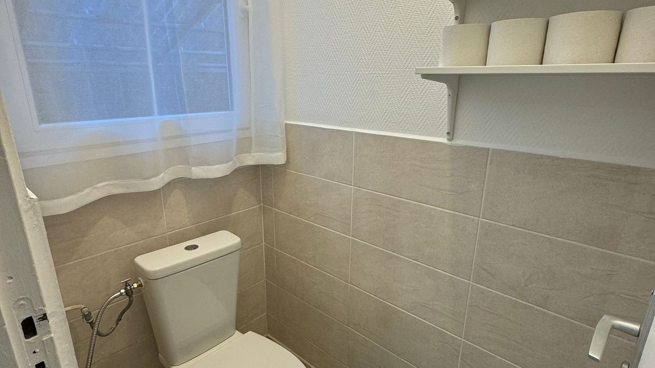 Photo of Bathroom in Morangis