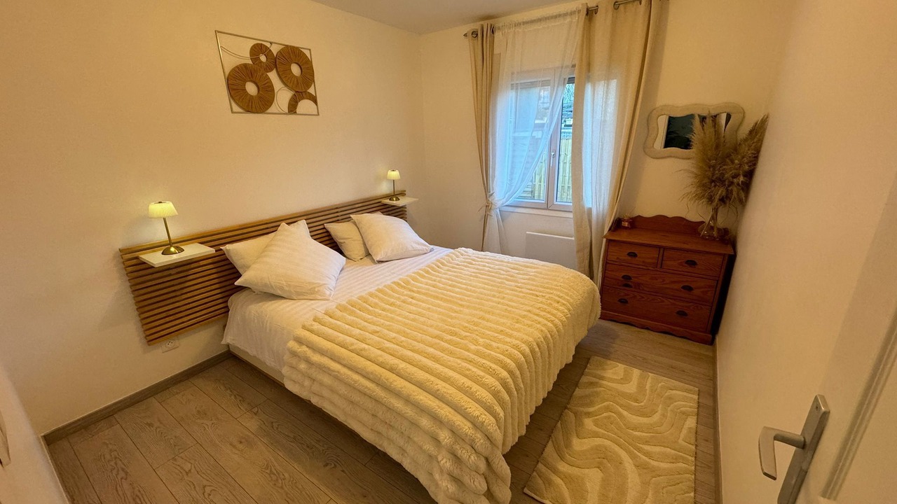 Photo of Bedroom in Morangis