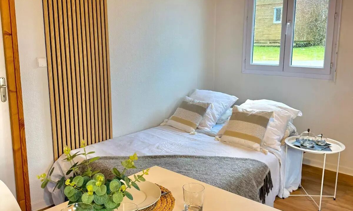 Photo of Bedroom in Longeau-Percey