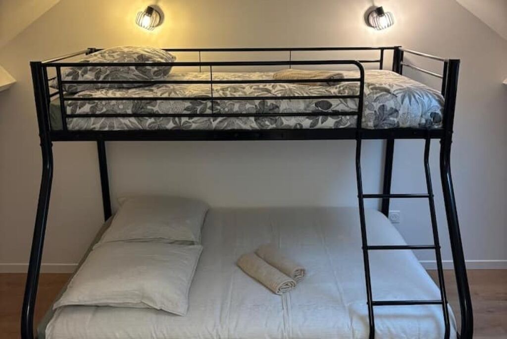 Photo of Bedroom in Savigny-sur-Orge