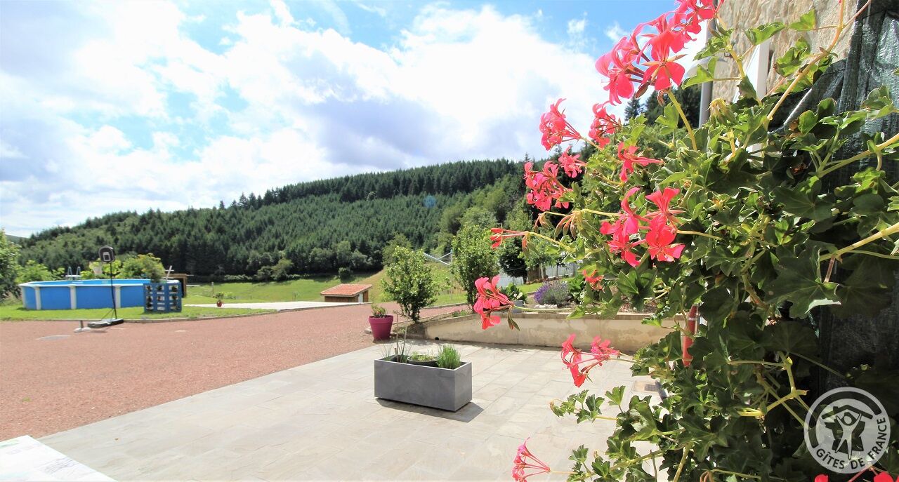 Photo of Outdoor in Saint-Marcel-l'Eclaire