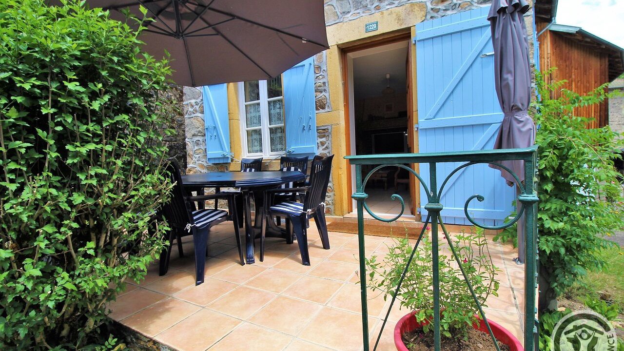 Photo of Outdoor in Poule-les-Echarmeaux