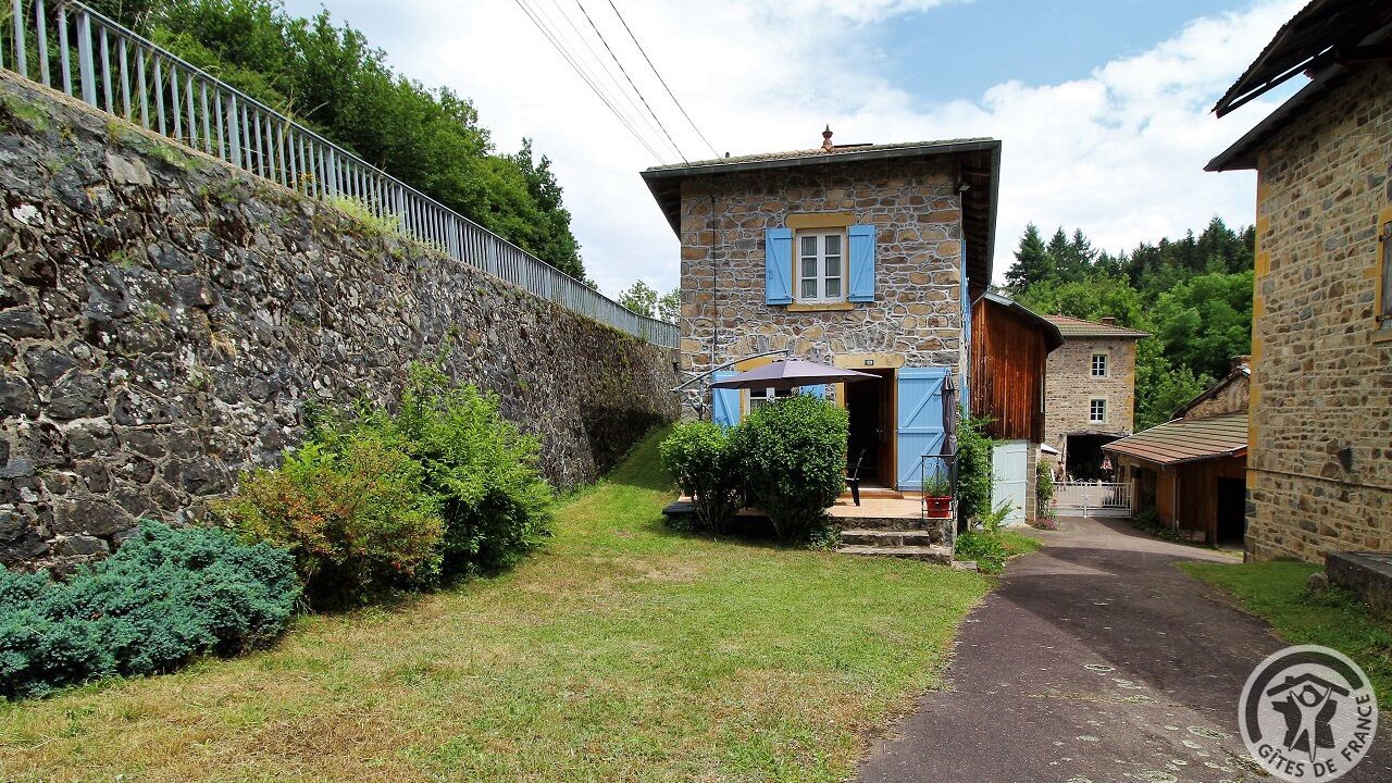 Photo of Outdoor in Poule-les-Echarmeaux
