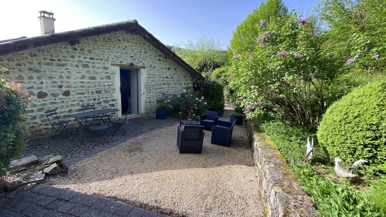 Photo of Outdoor in Vernay
