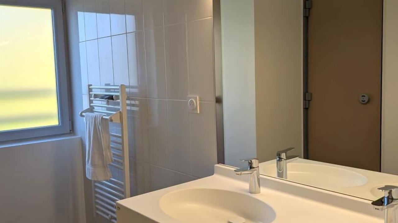 Photo of Bathroom in Saint-Clement-de-Vers
