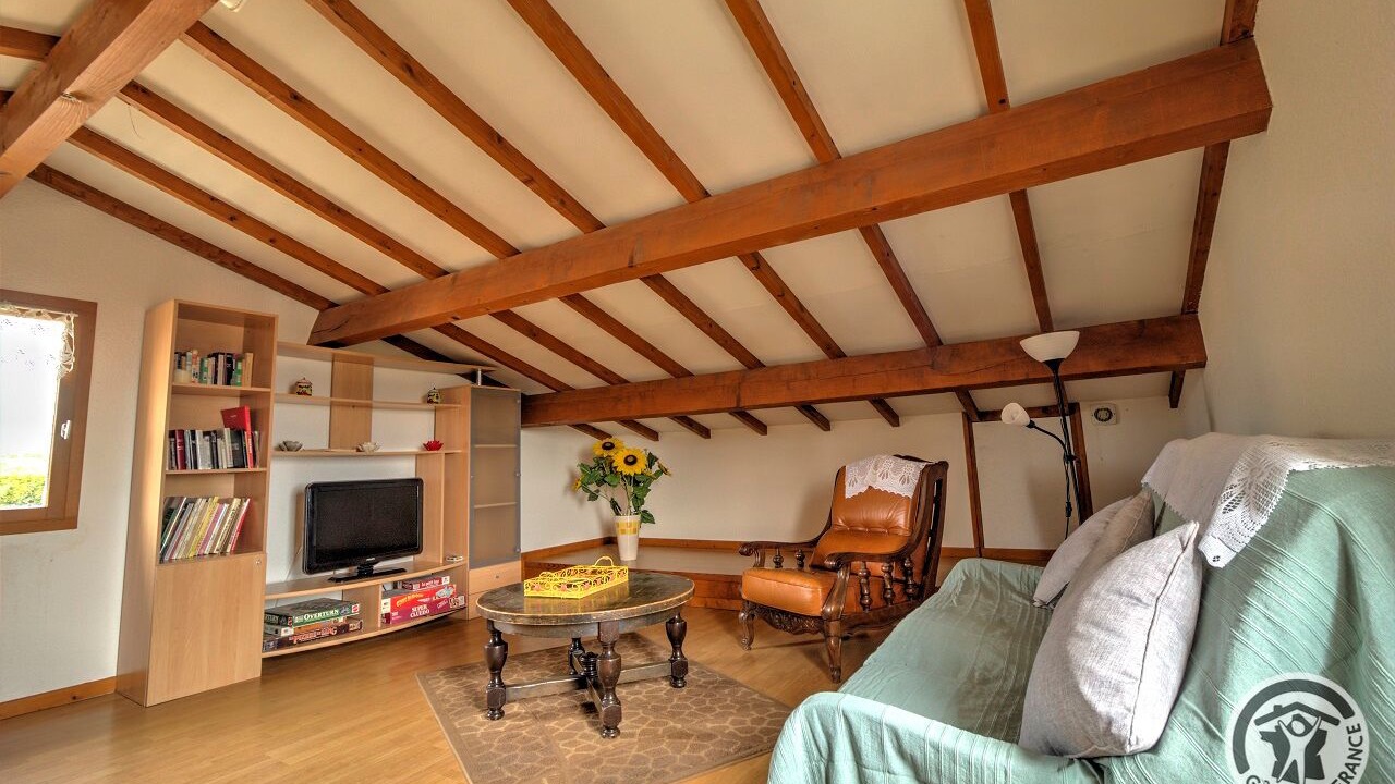 Photo of Livingroom in Regnie-Durette