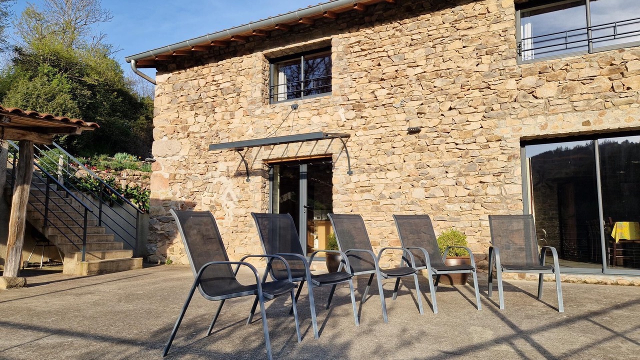 Photo of Patio Balcony in Valsonne