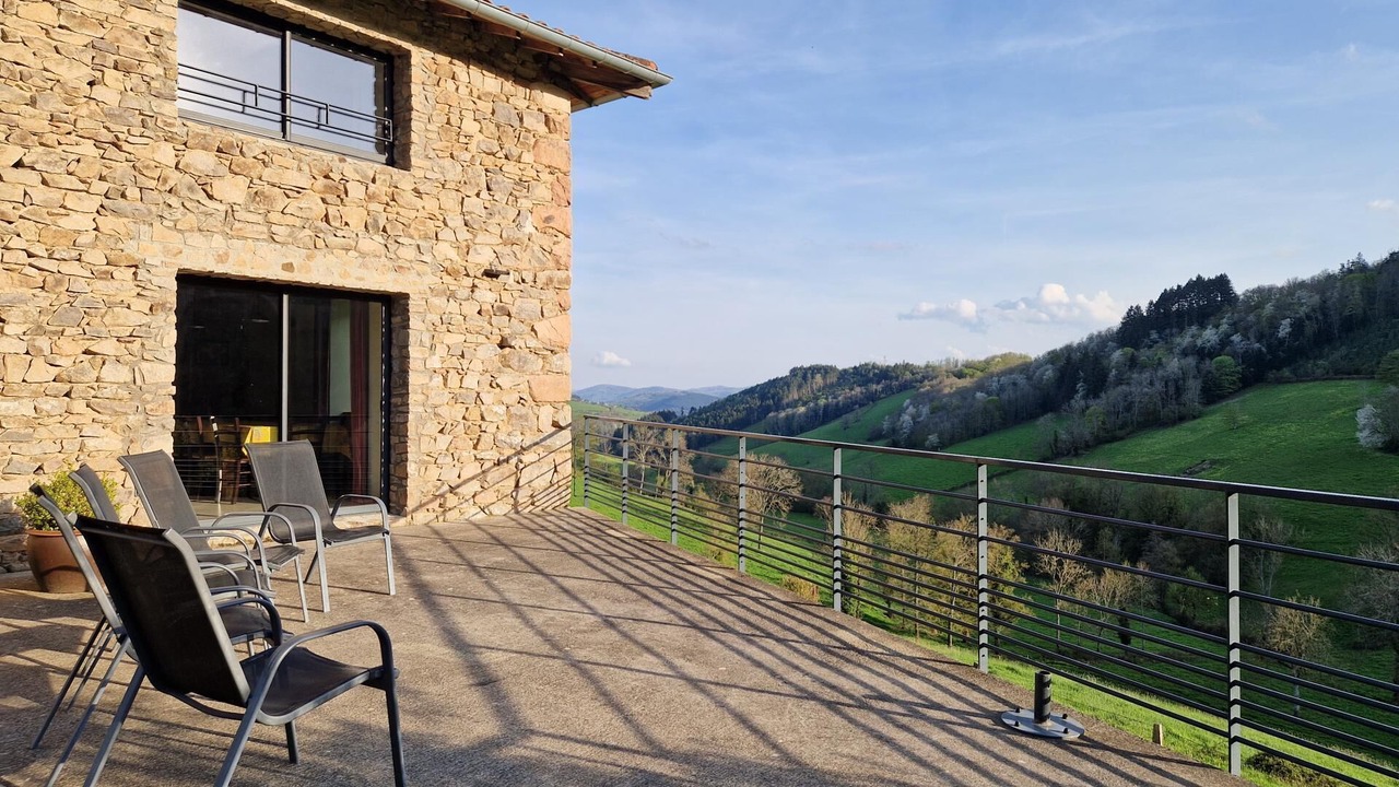 Photo of Patio Balcony in Valsonne
