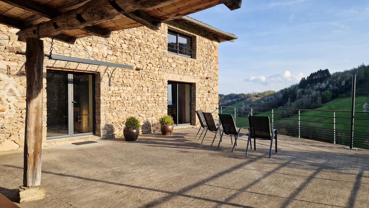 Photo of Patio Balcony in Valsonne
