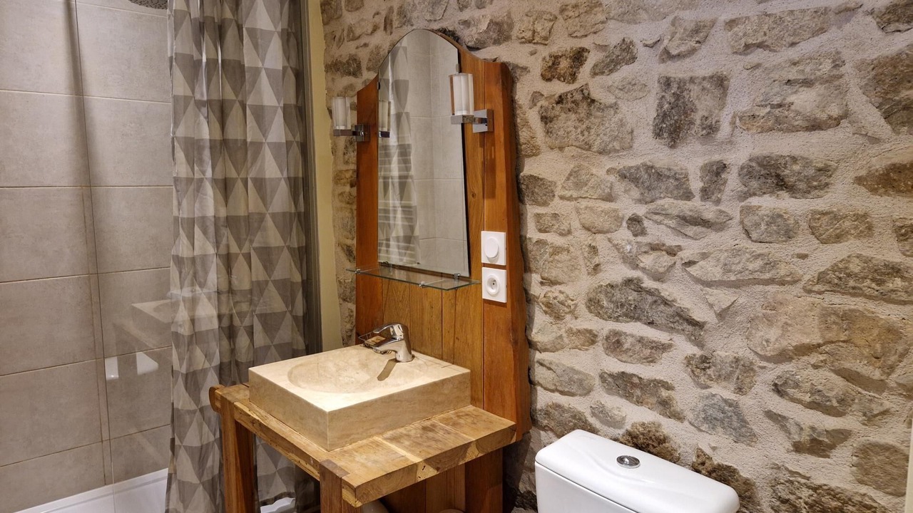 Photo of Bathroom in Valsonne