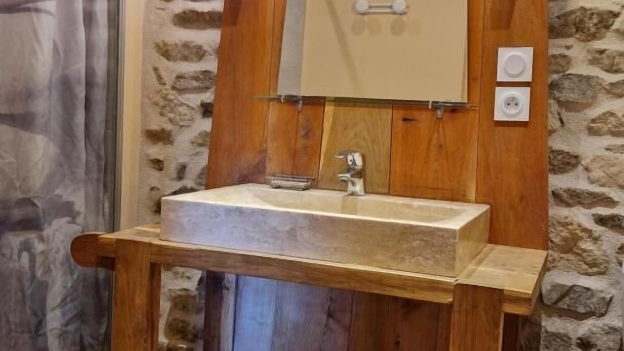 Photo of Bathroom in Valsonne