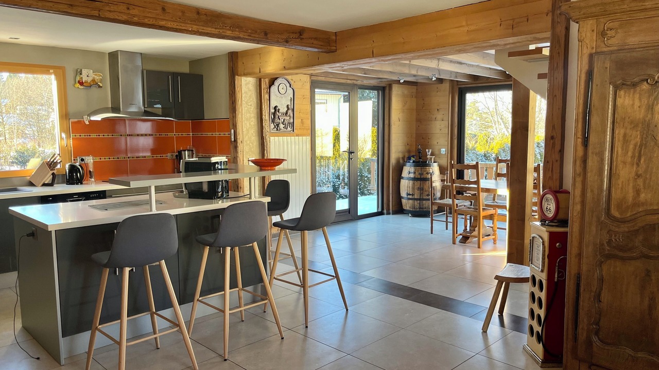 Photo of Kitchen in Premanon
