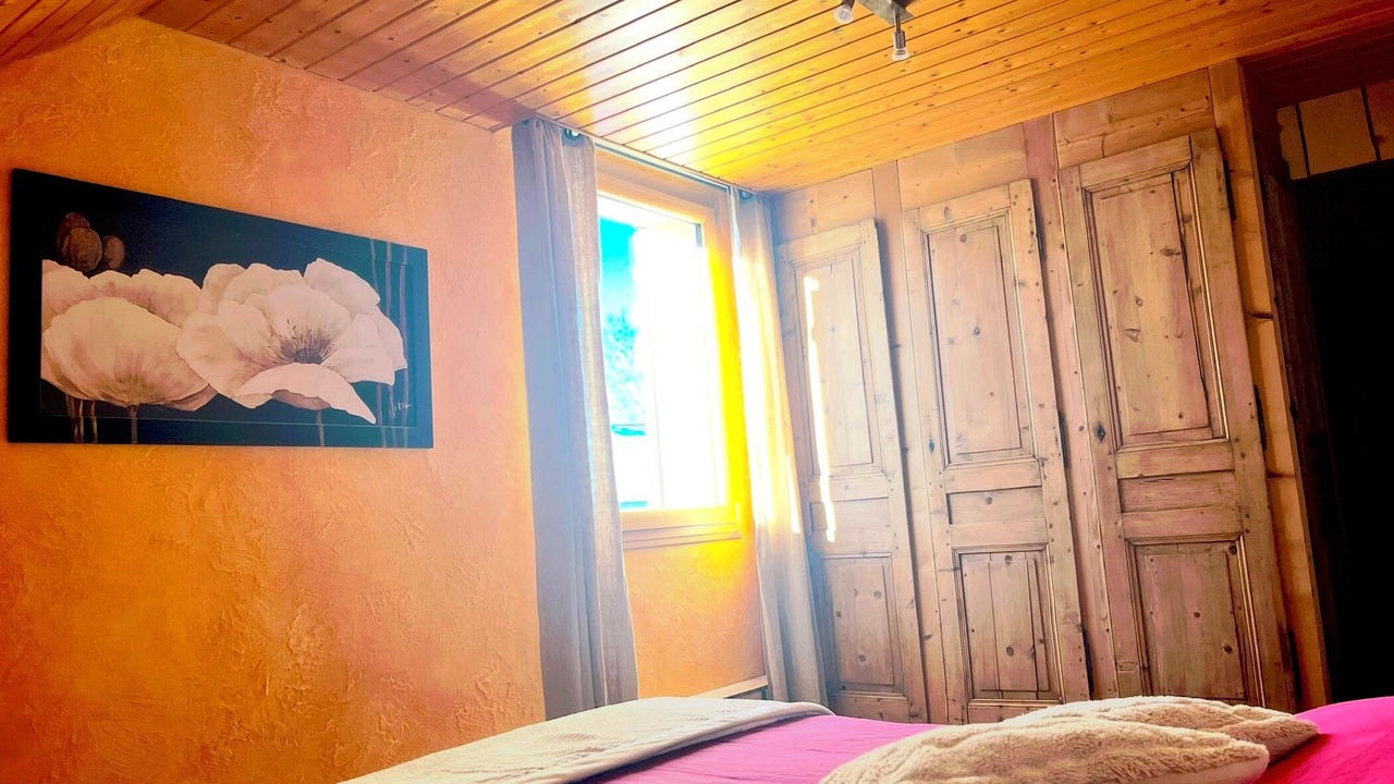 Photo of Bedroom in Premanon