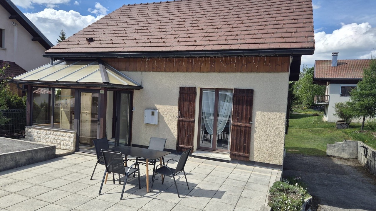 Photo of Outdoor in Premanon