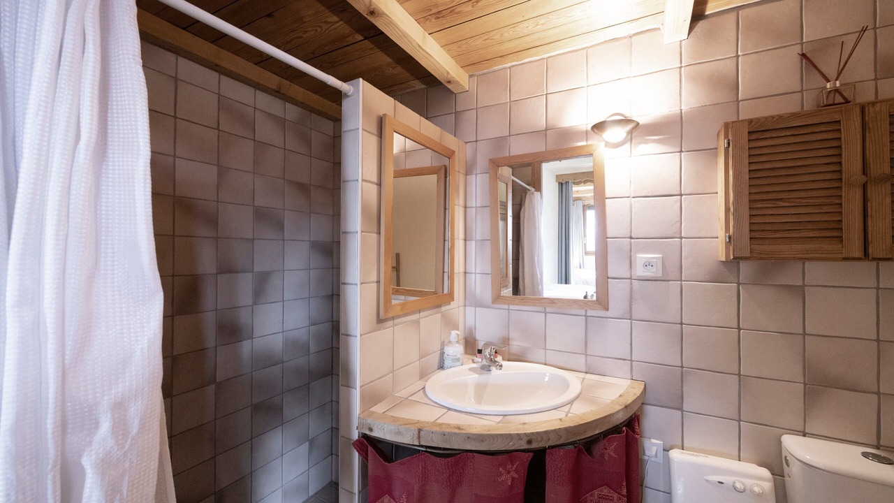Photo of Bathroom in Les Deserts