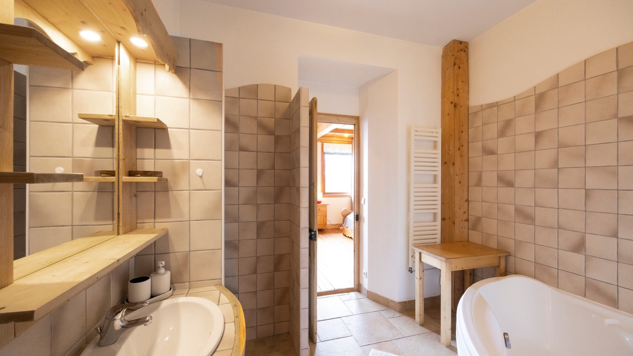 Photo of Bathroom in Les Deserts