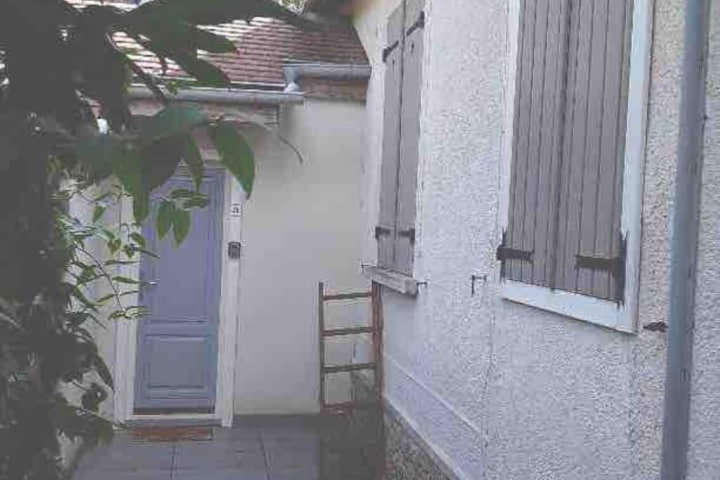 Photo of Outdoor in Bullion