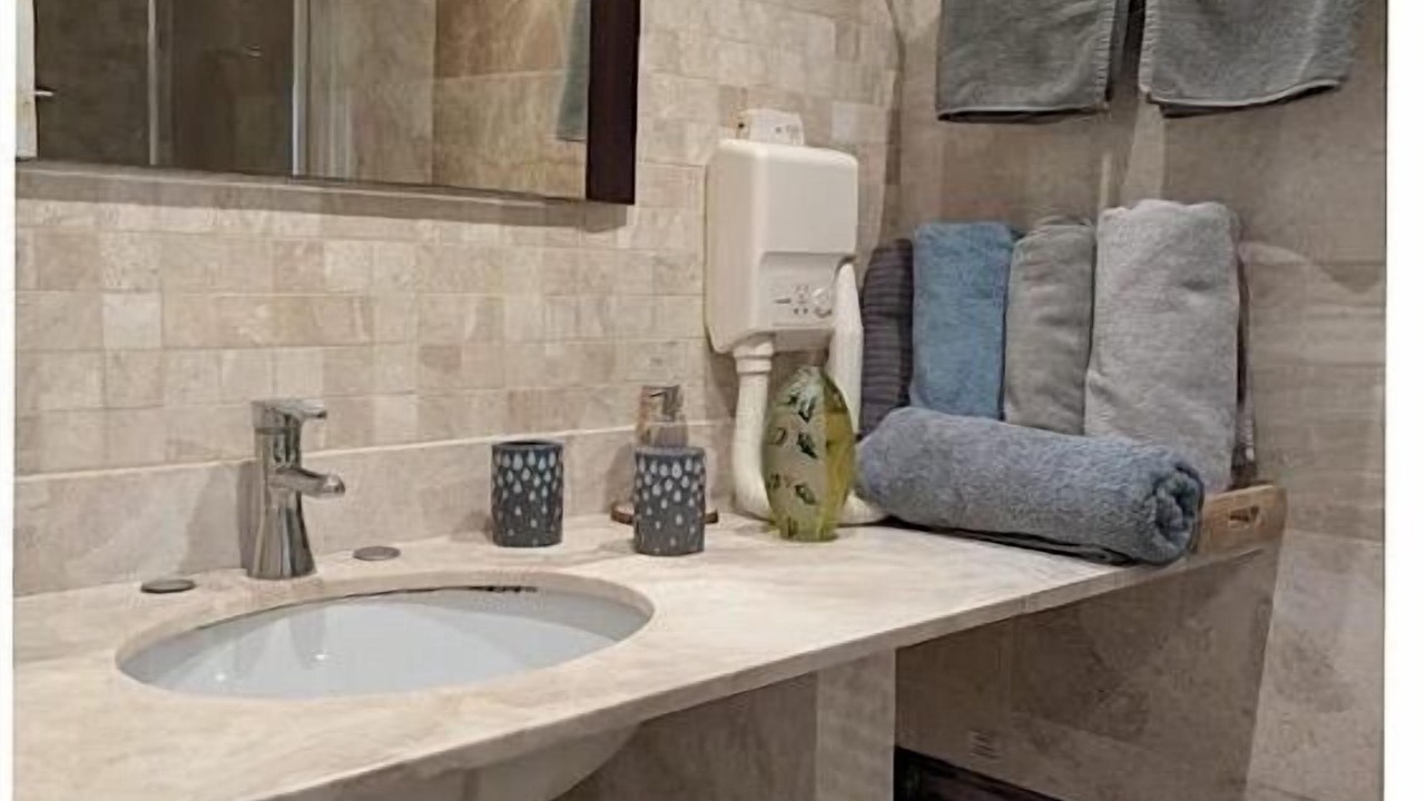 Photo of Bathroom in Alfortville