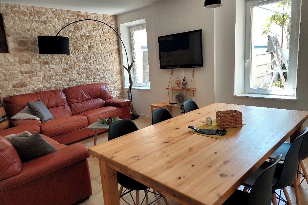 Photo of Livingroom in Caromb
