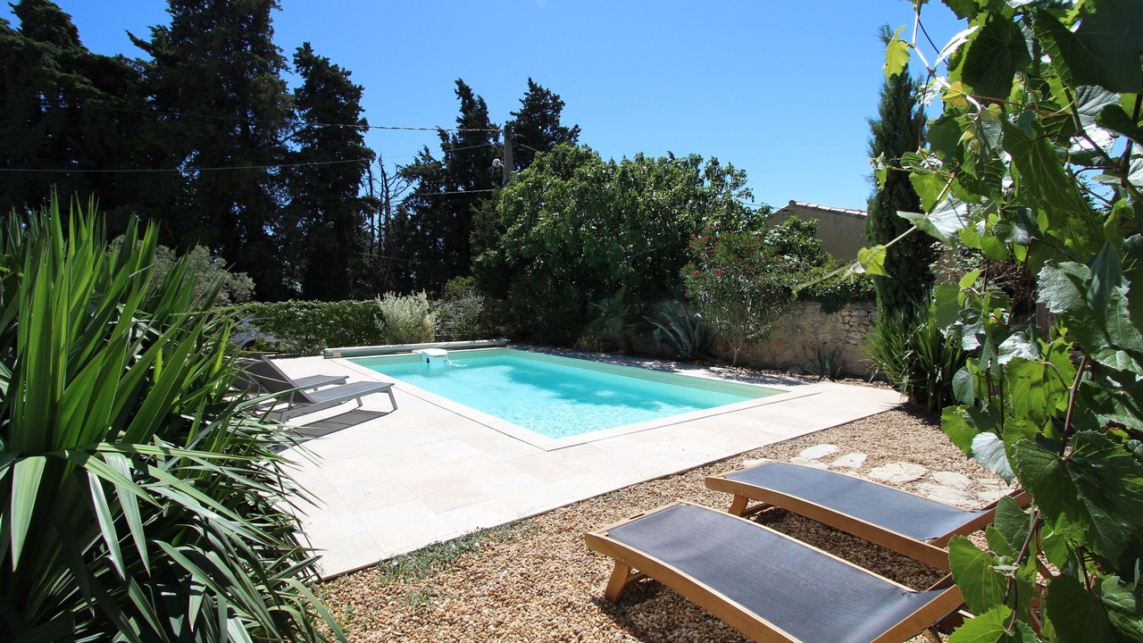Photo of Outdoor in Caromb
