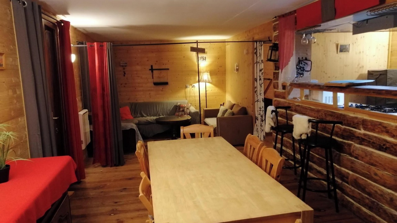Photo of Others in Mijoux