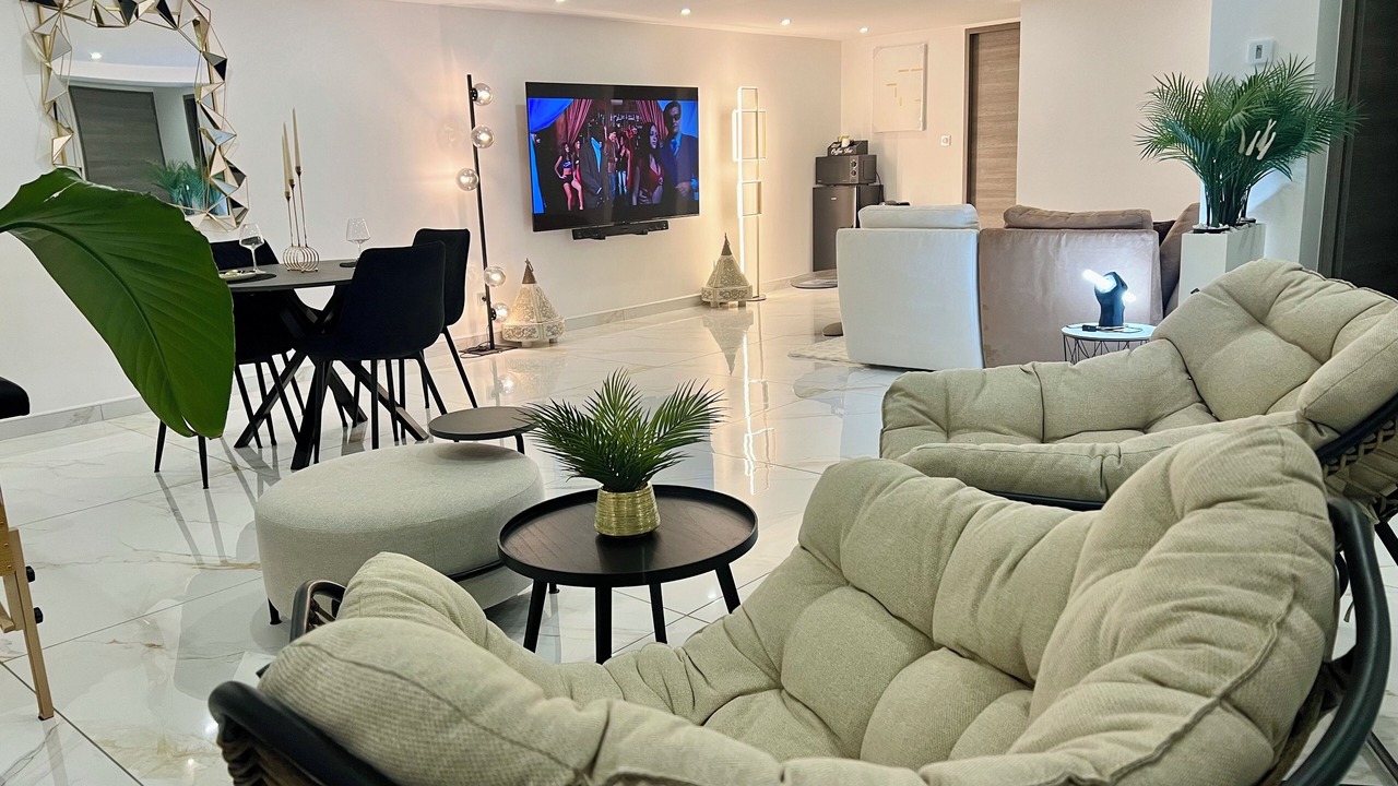 Photo of Livingroom in Plateau — Pyramide
