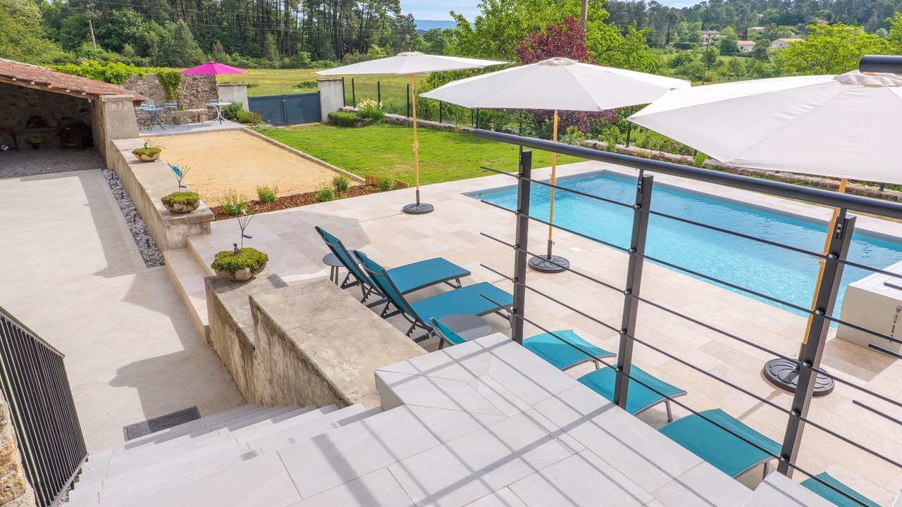 Photo of Patio Balcony in Ailhon