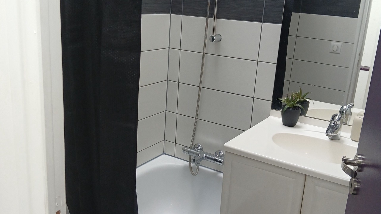 Photo of Bathroom in Aubiere