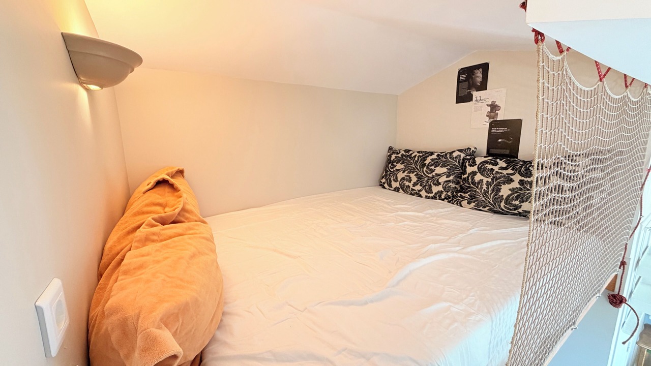 Photo of Bedroom in Taulignan