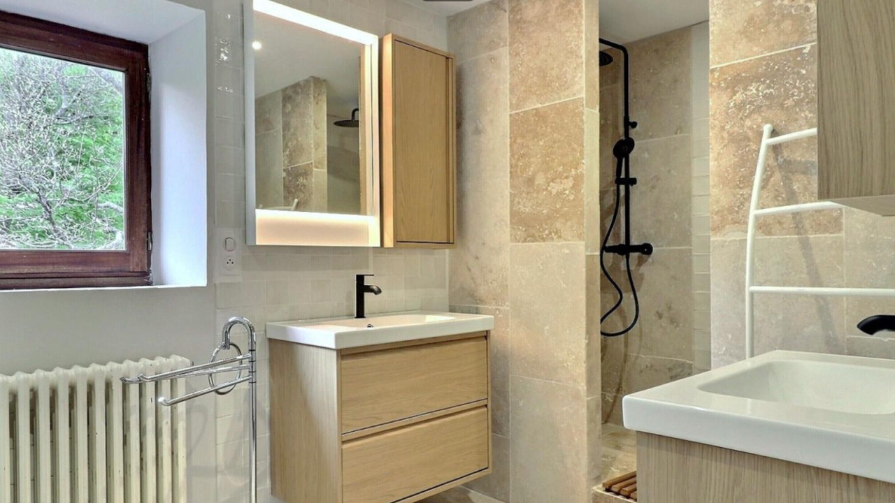 Photo of Bathroom in Sagnes-et-Goudoulet