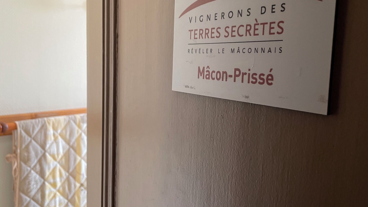 Photo of Others in Prisse