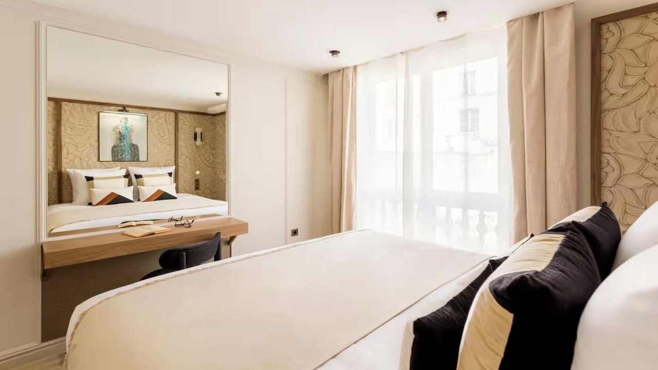 Photo of Bedroom in 3rd Arrondissement