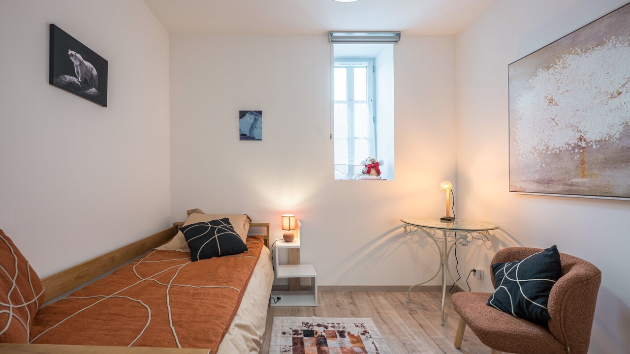 Photo of Bedroom in Albertville