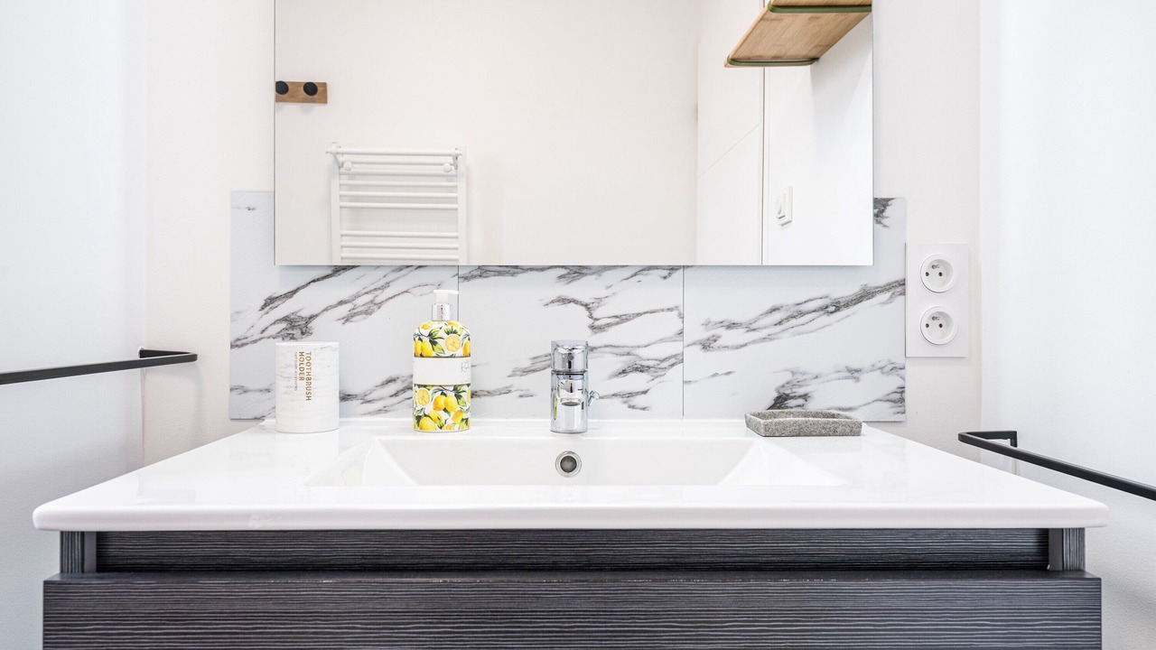 Photo of Bathroom in Albertville