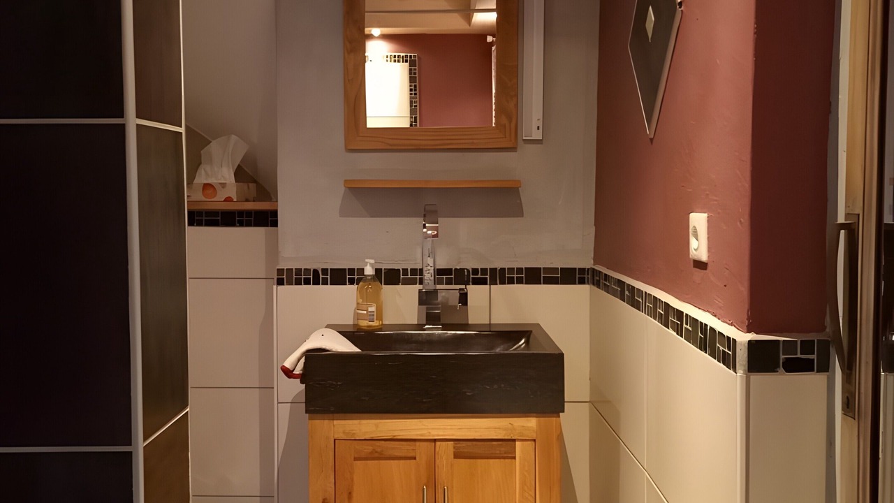 Photo of Bathroom in Chateauneuf-du-Rhone