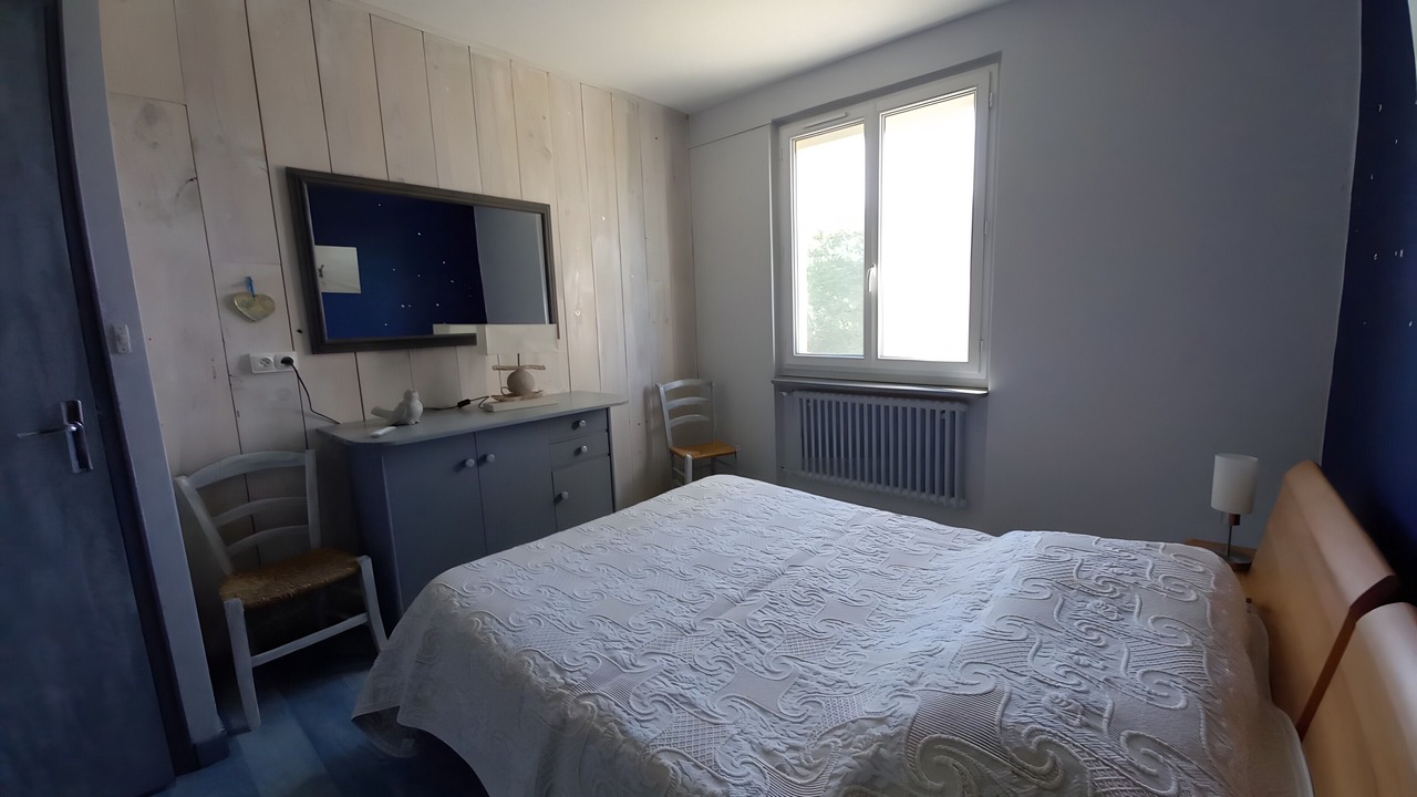 Photo of Bedroom in Chateauneuf-du-Rhone